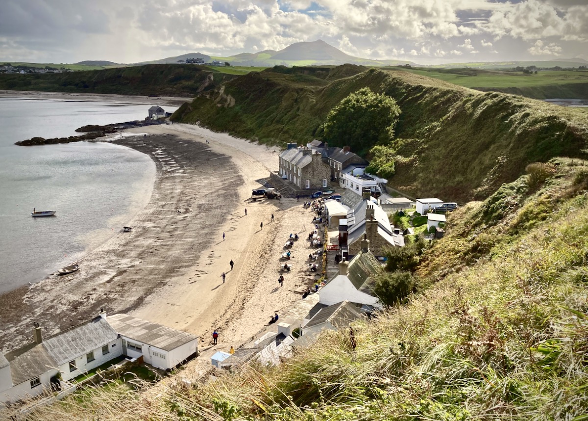 Tŷ Coch Inn, Porthdinllaen, Llŷn Peninsula